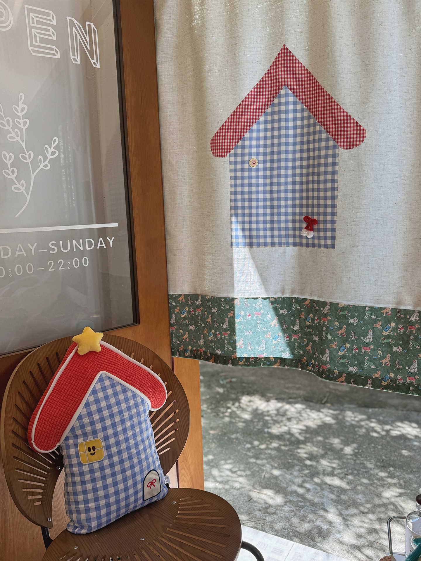VIKAMA Gingham Small House Nor - Commercial Window Printing recension och pris